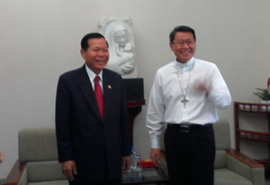 Tien Giang provincial leader visits My Tho Cathedral